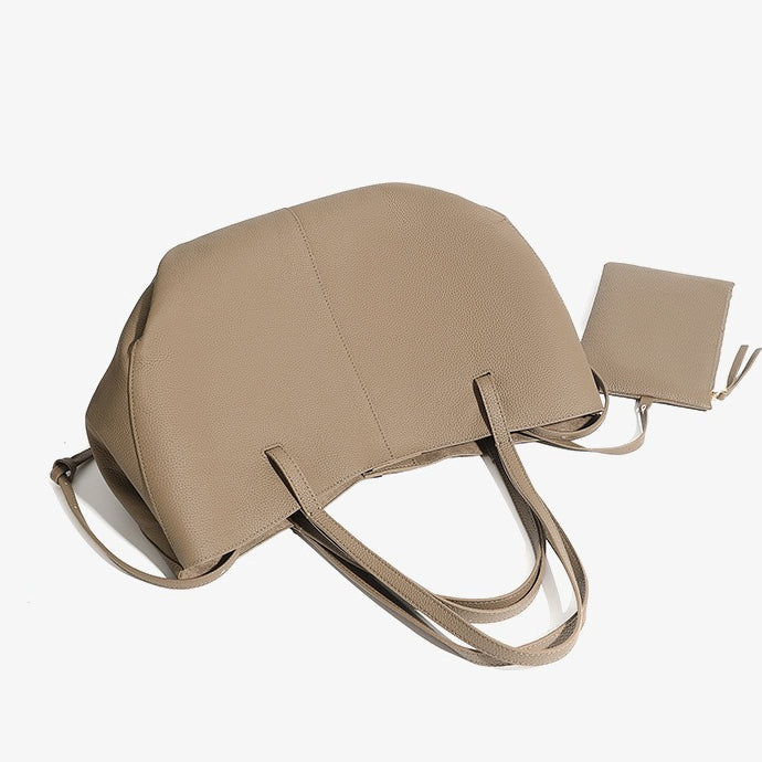 Elegant tygväska i äkta läder med pebbled läderficka