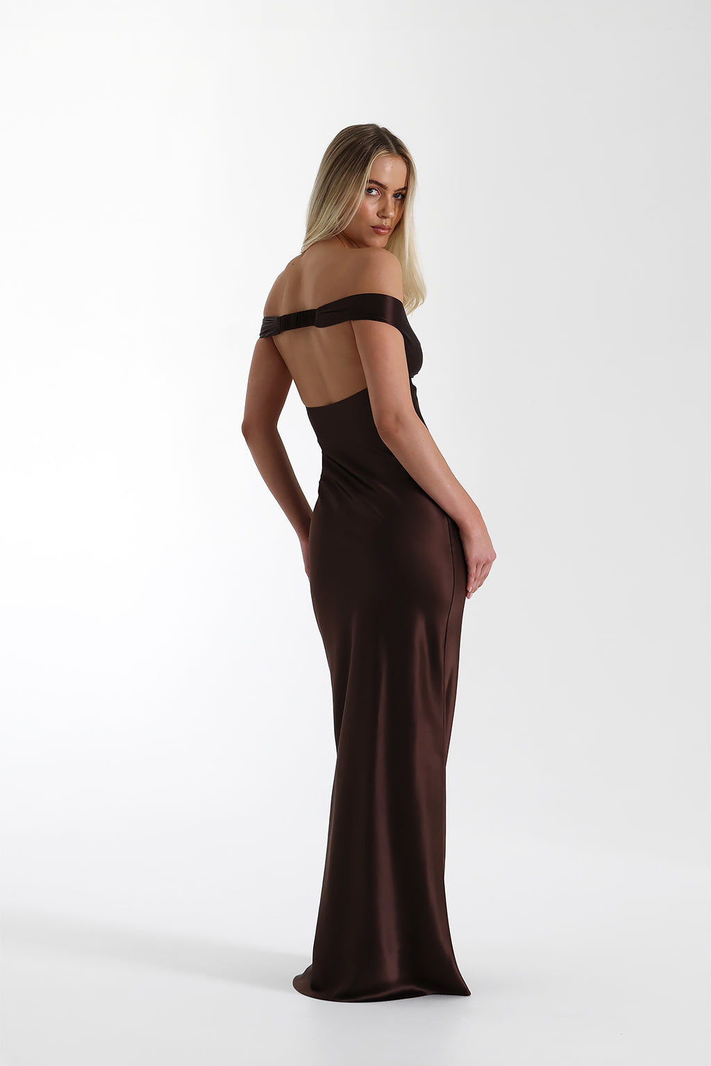 Layorza Satin Glow