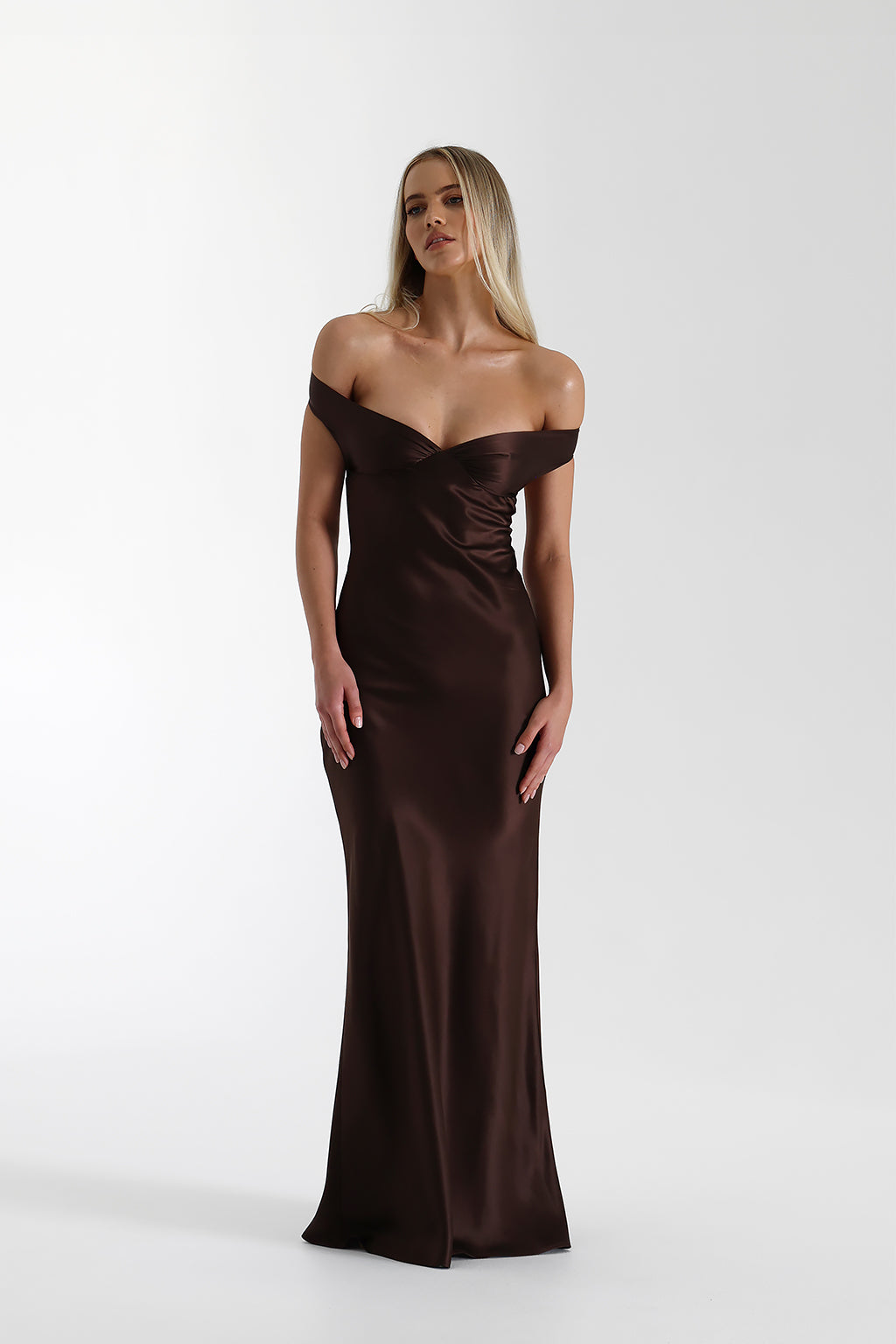 Layorza Satin Glow