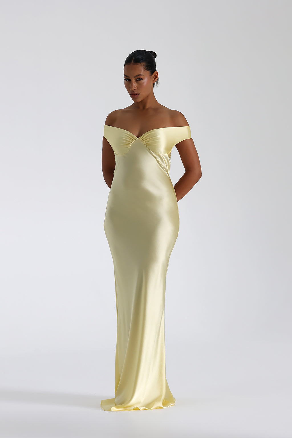 Layorza Satin Glow