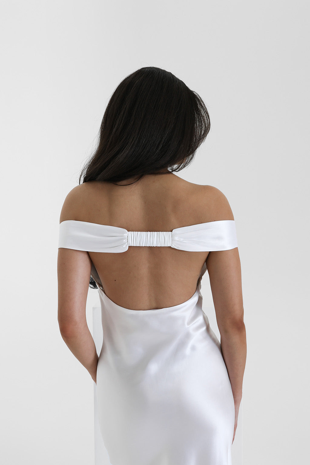 Layorza Satin Glow