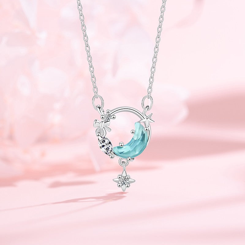 Halsband med månsken och stjärndrömmar