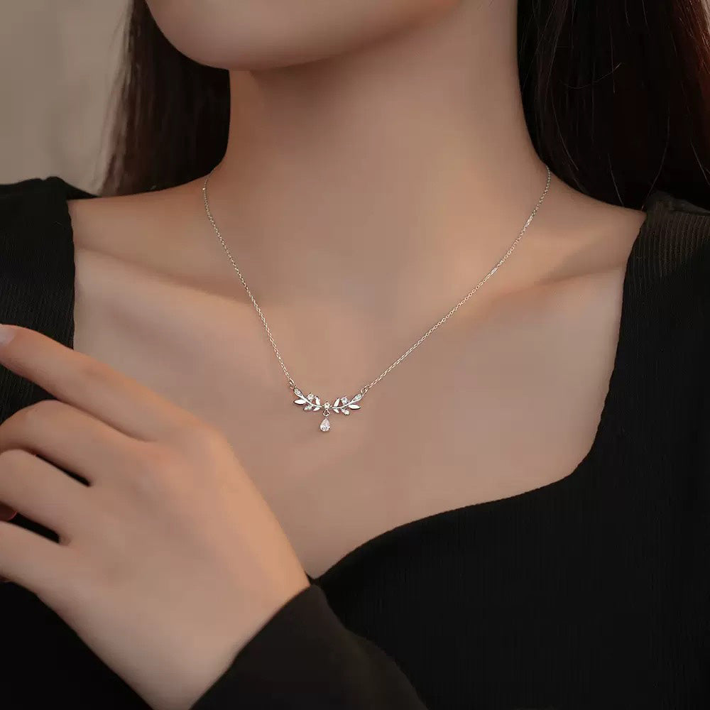 Drömhalsband för lagerblommor