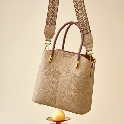 Elegant axelväska i äkta läder för kvinnor