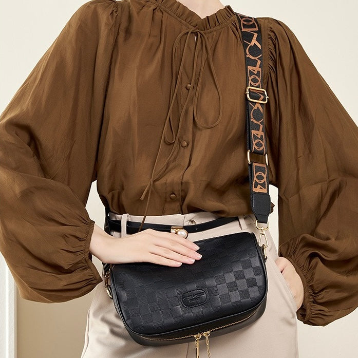 Elegant rutig axelväska i äkta läder för kvinnor