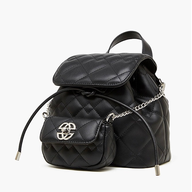 Elegant diamantbeklädd miniryggsäck i äkta läder med avtagbar ficka