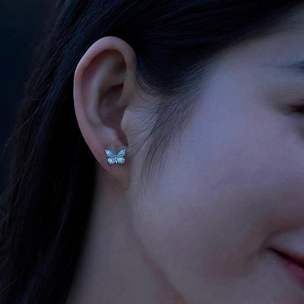 Lysande drömblå fjärilsörhängen