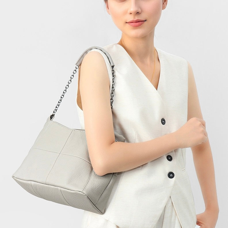 Lyxig kedja i äkta läder, handväska och enkelaxelväska