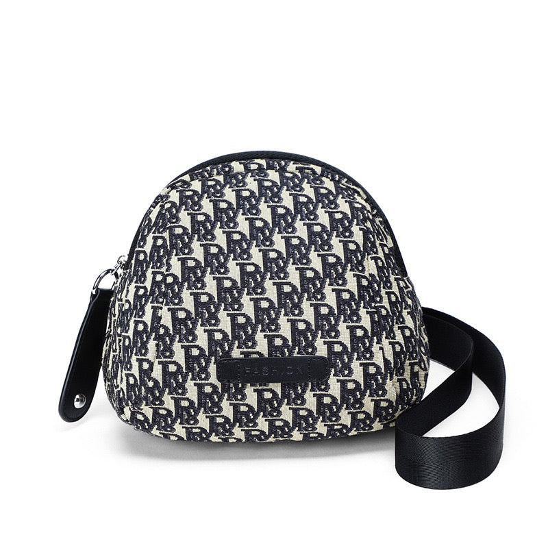 Monogram Jacquard Halvmåne Axelremsväska