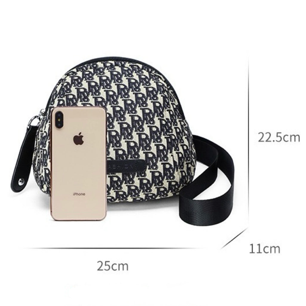 Monogram Jacquard Halvmåne Axelremsväska