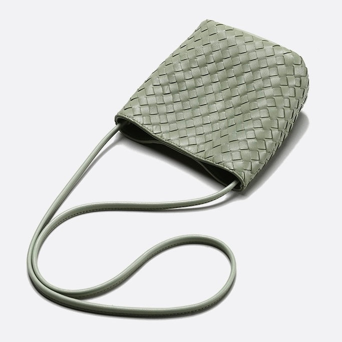 Handgjord retrovävd bucketväska i äkta fårskinn för kvinnor