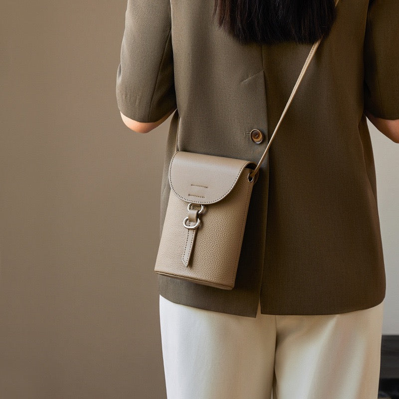 Lyxig mini-axelväska i äkta läder för kvinnor