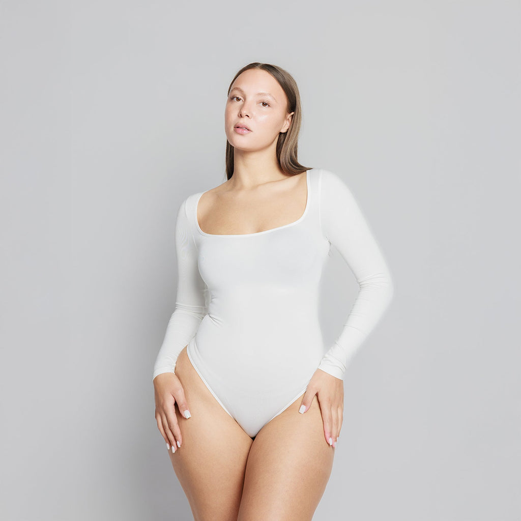 Giulia Fyrkantig Halsringning Långärmad Thong Bodysuit